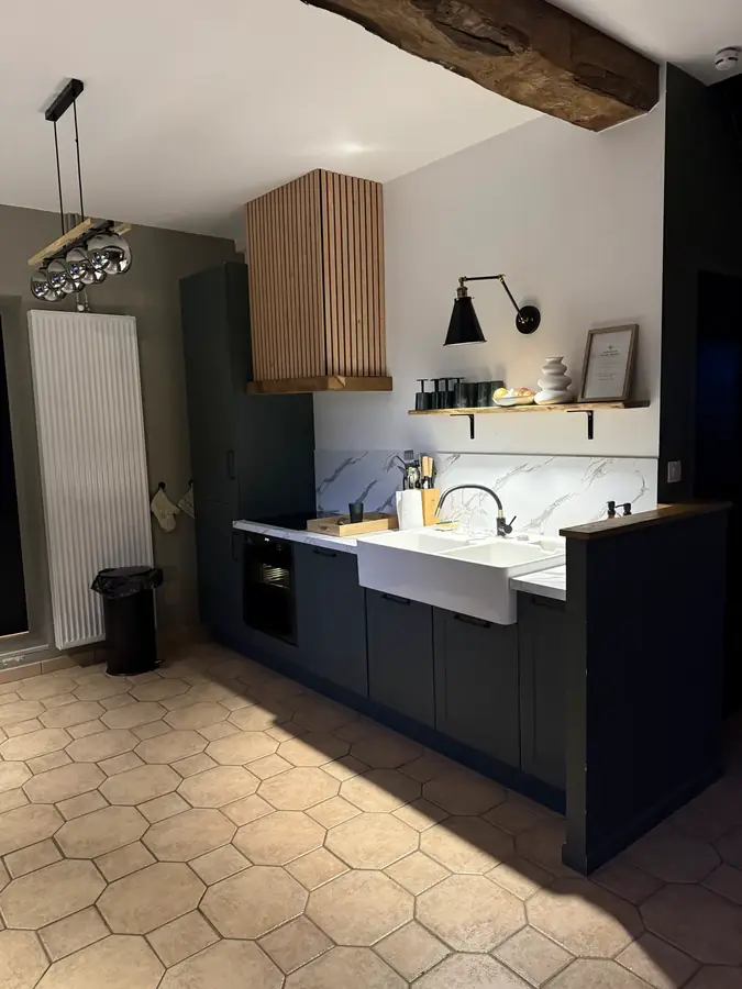 Cuisine vue depuis la pièce de vie